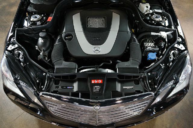 2011 Mercedes-Benz E-Class 2010 Nissan 2.0S