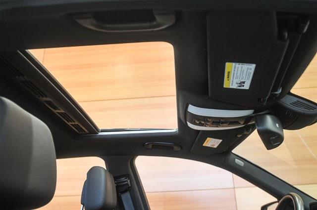 2011 Mercedes-Benz E-Class Leather/ Heated Seats