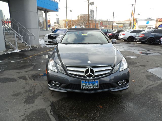 2011 Mercedes-Benz E-Class F150 4X2 LAR Limited S/crew145