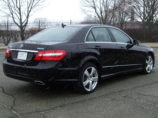 2011 Mercedes-Benz E-Class 2010 Nissan 2.0S