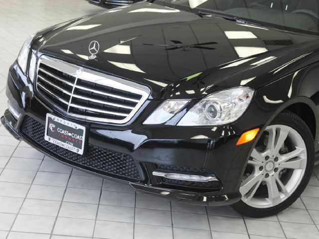 2012 Mercedes-Benz E-Class Crew Cab 167 WB 4WD DRW SLT