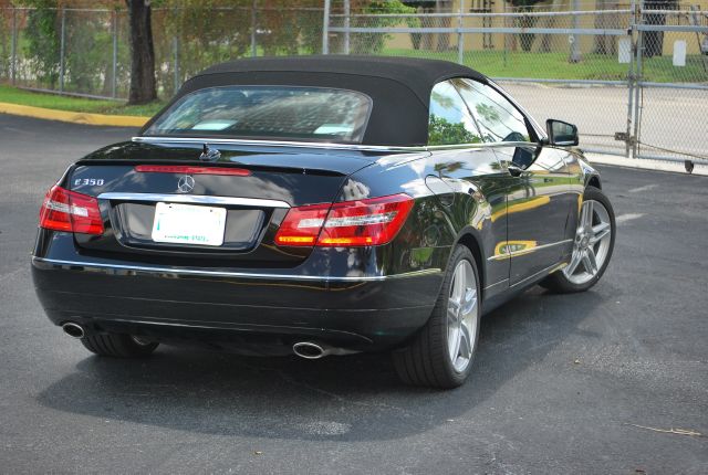 2013 Mercedes-Benz E-Class F150 4X2 LAR Limited S/crew145