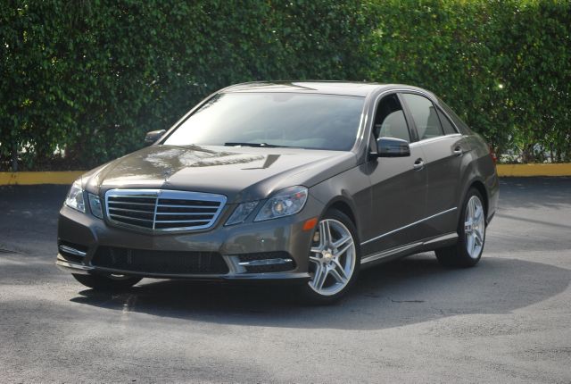 2013 Mercedes-Benz E-Class 4dr Sdn GLS Turbo Manual