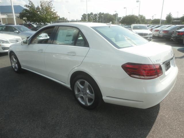 2014 Mercedes-Benz E-Class SE Sport