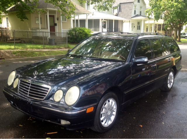 2000 Mercedes-Benz E-Class Wagon SXT