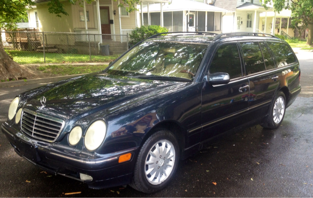 2000 Mercedes-Benz E-Class Wagon SXT