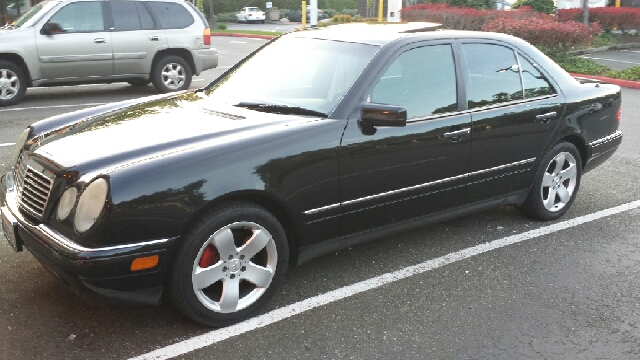 1996 Mercedes-Benz E 320 Unknown