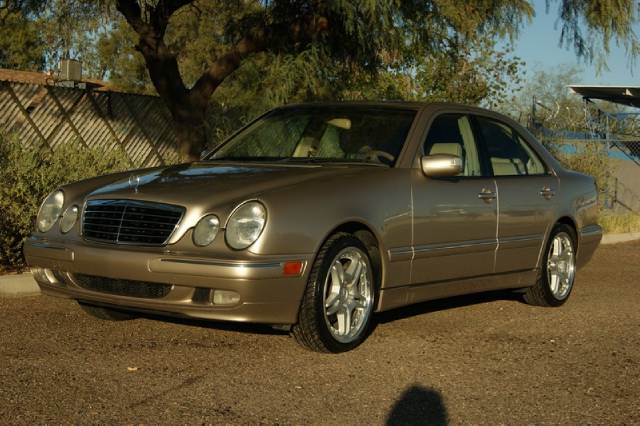 2000 Mercedes-Benz E Class SXT