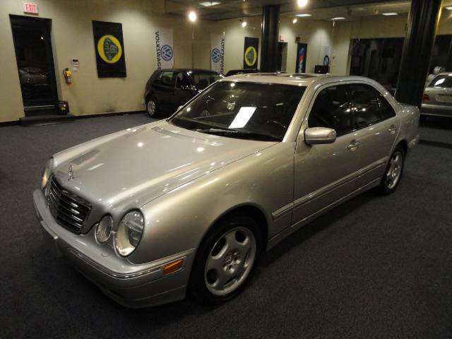 2001 Mercedes-Benz E Class 2WD Supercrew 139 XLT