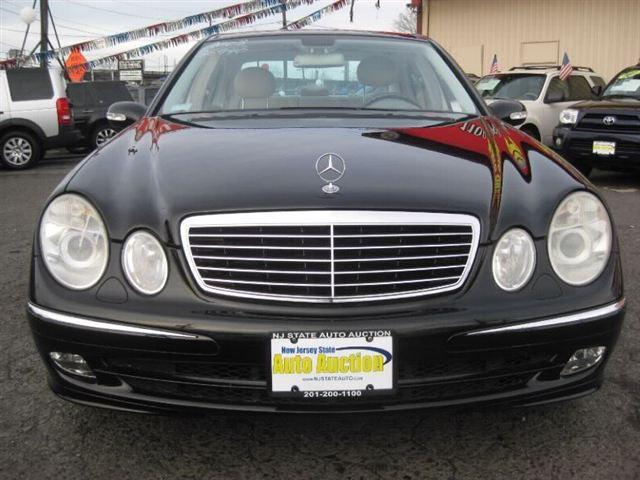 2003 Mercedes-Benz E Class 2WD Supercrew 139 XLT