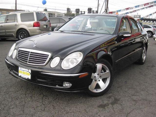 2003 Mercedes-Benz E Class 2WD Supercrew 139 XLT