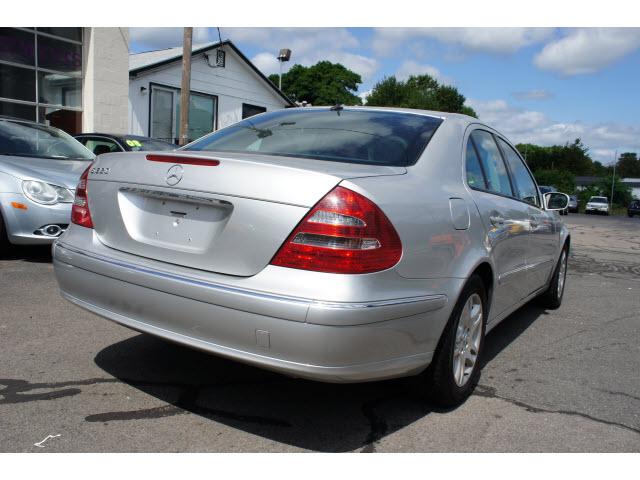 2004 Mercedes-Benz E Class SXT