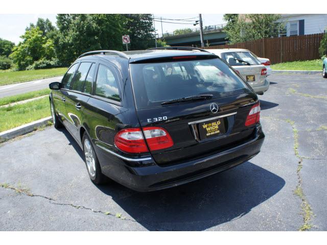 2004 Mercedes-Benz E Class SXT
