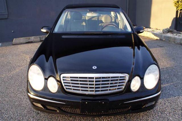 2004 Mercedes-Benz E Class Supercrew 145lari