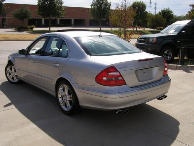 2005 Mercedes-Benz E Class SLT W/ Hemi