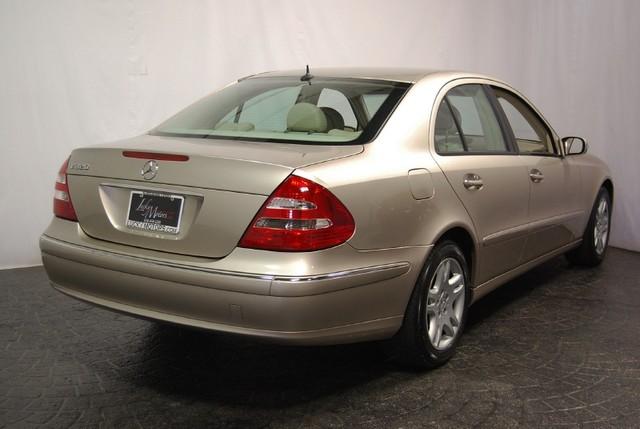 2005 Mercedes-Benz E Class SXT