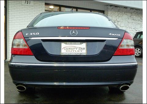 2008 Mercedes-Benz E Class 2010 Nissan 2.0S