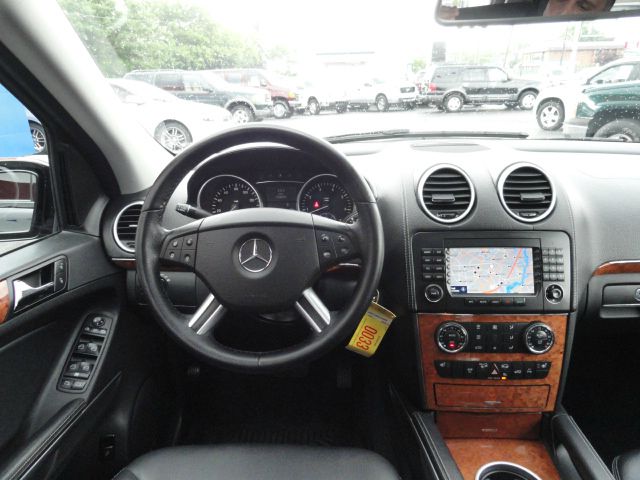 2007 Mercedes-Benz GL-Class Convertible Comfort Seat Option (4-seats)