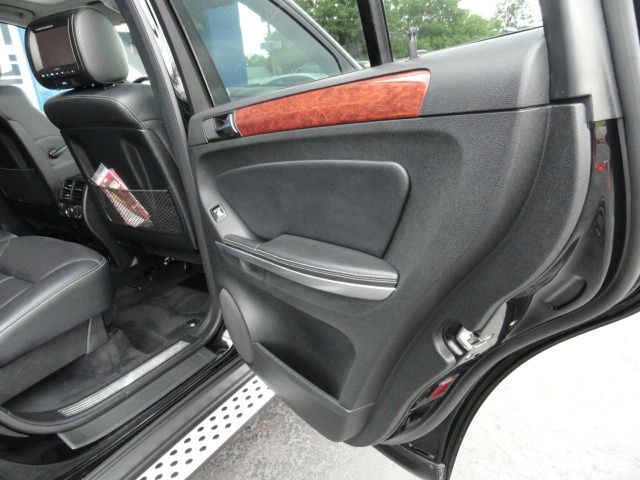 2007 Mercedes-Benz GL-Class Convertible Comfort Seat Option (4-seats)