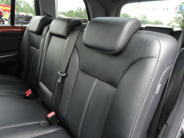 2007 Mercedes-Benz GL-Class Convertible Comfort Seat Option (4-seats)