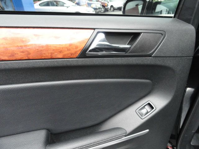 2007 Mercedes-Benz GL-Class Convertible Comfort Seat Option (4-seats)