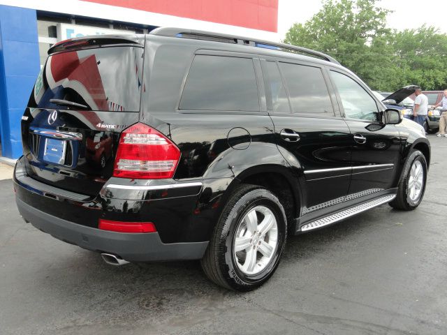 2007 Mercedes-Benz GL-Class Convertible Comfort Seat Option (4-seats)