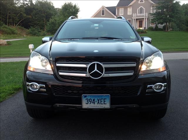 2009 Mercedes-Benz GL-Class 4dr Sdn Auto Quattro 2.0T Premium