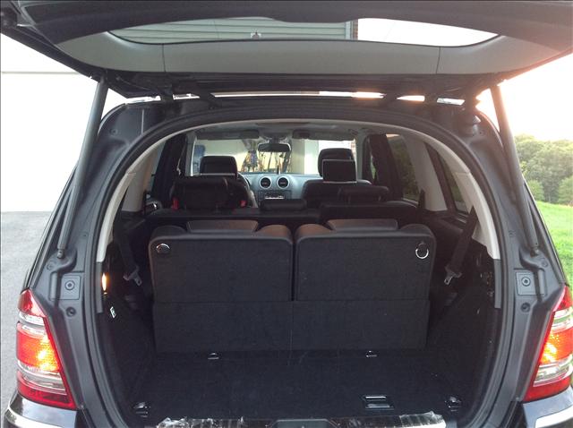 2009 Mercedes-Benz GL-Class 4dr Sdn Auto Quattro 2.0T Premium