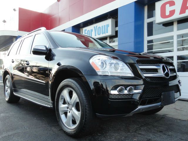 2010 Mercedes-Benz GL-Class Denali-quads-third-awd-nav-tv/dvd-moonroof-1 Owner
