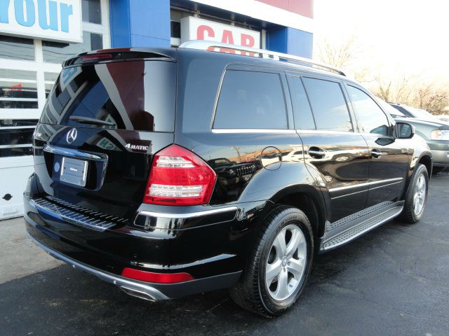 2010 Mercedes-Benz GL-Class Denali-quads-third-awd-nav-tv/dvd-moonroof-1 Owner