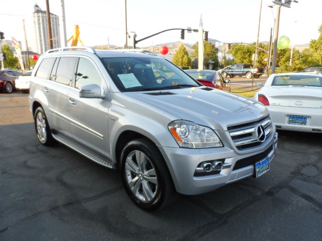 2011 Mercedes-Benz GL-Class SE Sedan AT