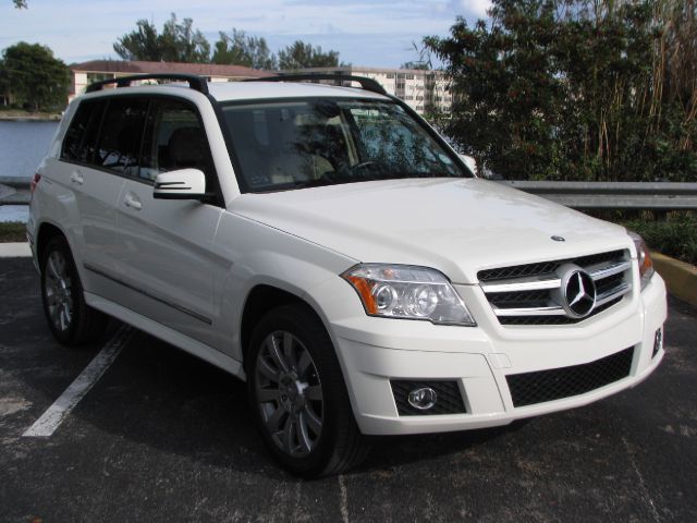 2011 Mercedes-Benz GLK-Class XLT, Lifted 8, 4x4