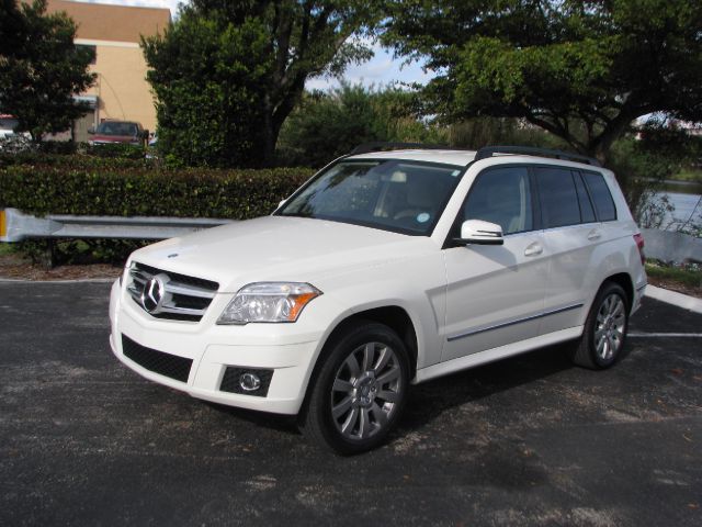 2011 Mercedes-Benz GLK-Class XLT, Lifted 8, 4x4