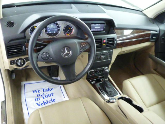 2011 Mercedes-Benz GLK-Class XLT, Lifted 8, 4x4