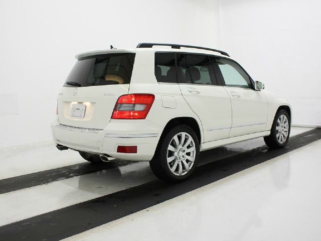 2011 Mercedes-Benz GLK-Class XLT, Lifted 8, 4x4