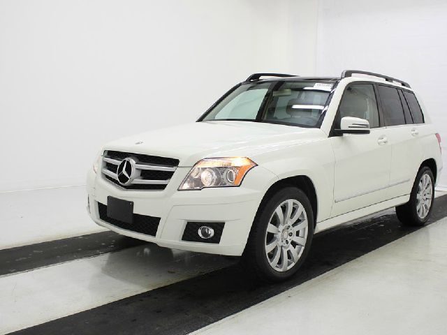 2011 Mercedes-Benz GLK-Class XLT, Lifted 8, 4x4