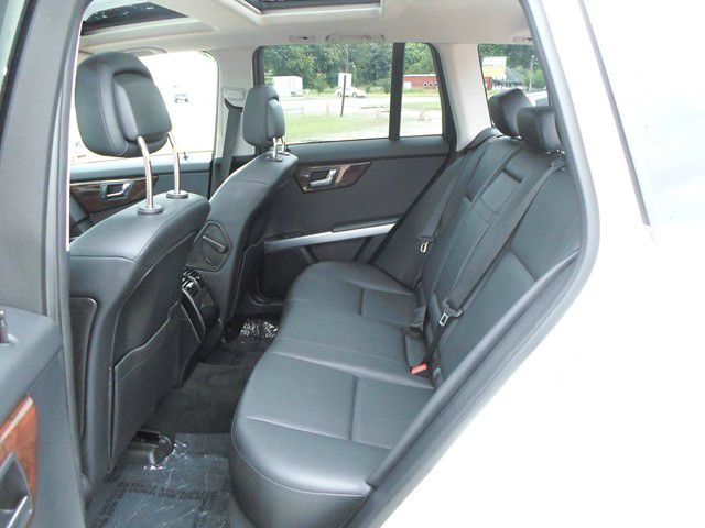 2011 Mercedes-Benz GLK-Class XLT, Lifted 8, 4x4