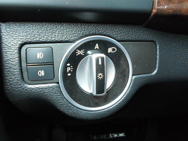 2011 Mercedes-Benz GLK-Class XLT, Lifted 8, 4x4