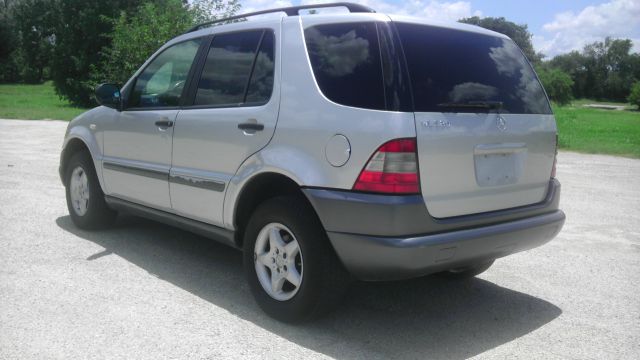 1998 Mercedes-Benz M-Class AWD Wagon Automatic VERY NICE