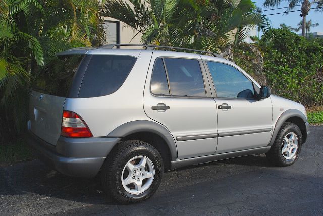 1998 Mercedes-Benz M-Class AWD Wagon Automatic VERY NICE