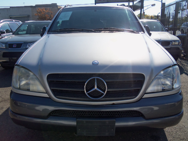 1998 Mercedes-Benz M-Class AWD Wagon Automatic VERY NICE