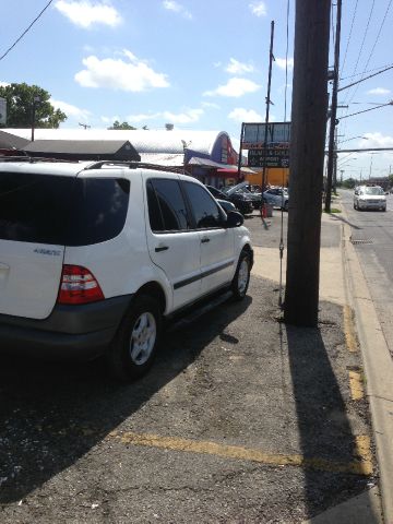 1998 Mercedes-Benz M-Class AWD Wagon Automatic VERY NICE