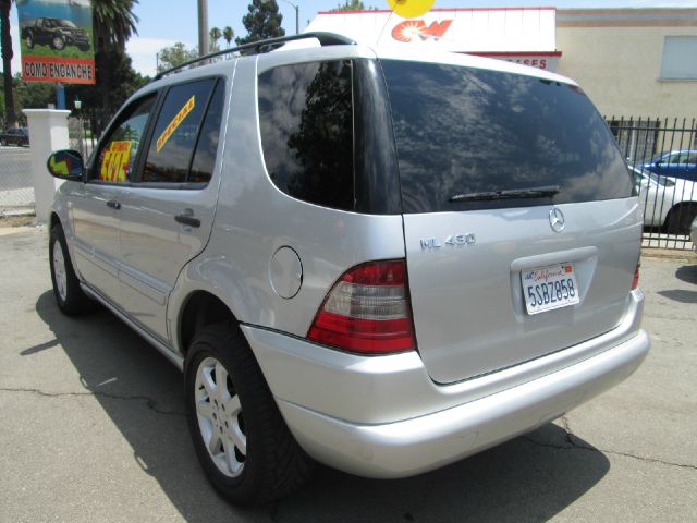 1999 Mercedes-Benz M-Class 3500 SLT Dually