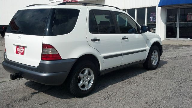 1999 Mercedes-Benz M-Class AWD Wagon Automatic VERY NICE