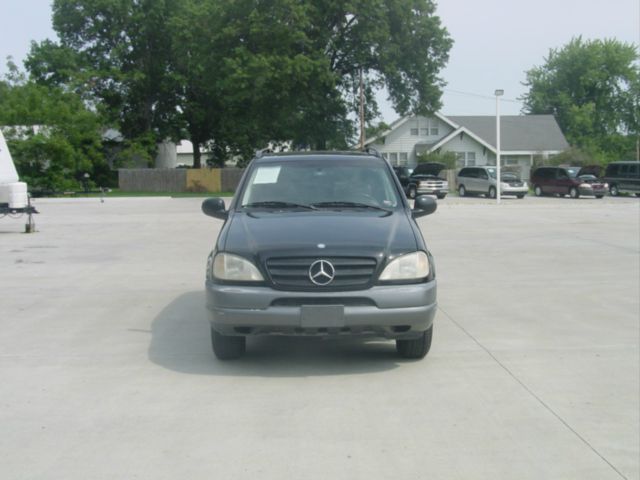 1999 Mercedes-Benz M-Class AWD Wagon Automatic VERY NICE
