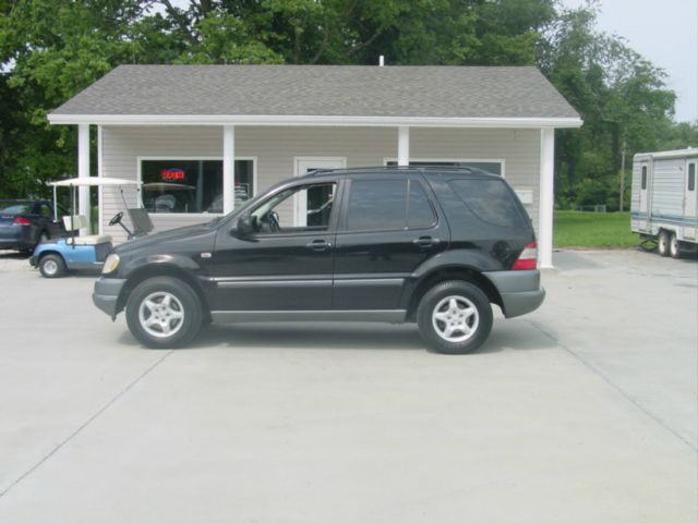 1999 Mercedes-Benz M-Class AWD Wagon Automatic VERY NICE
