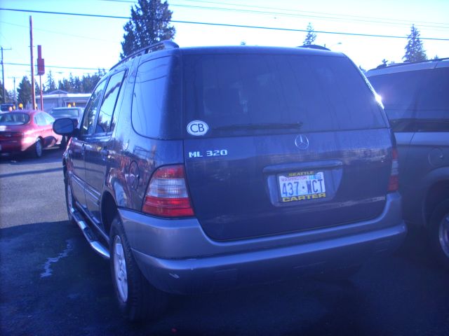 1999 Mercedes-Benz M-Class AWD Wagon Automatic VERY NICE