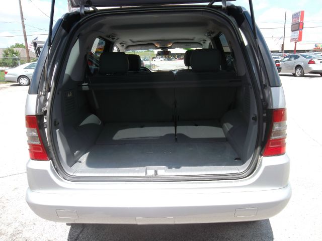 2000 Mercedes-Benz M-Class Unknown