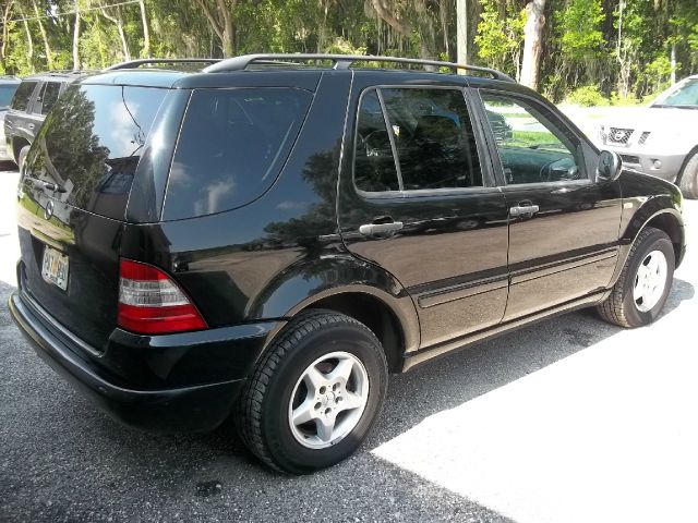 2000 Mercedes-Benz M-Class GLS Minivan 4D