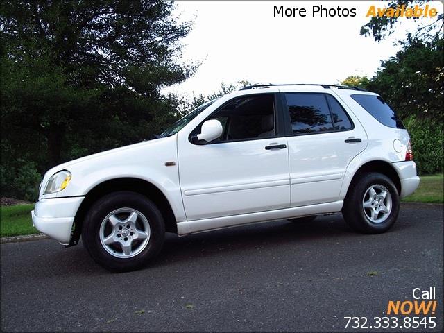 2000 Mercedes-Benz M-Class AWD Wagon Automatic VERY NICE
